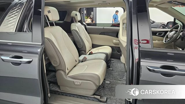 Kia The New Carnival 4th Generation 2024 Серый из Кореи, фото 2