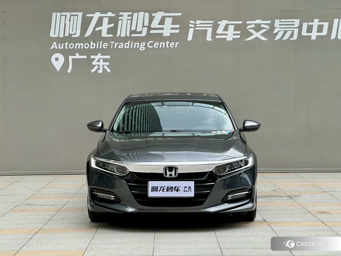 Honda Accord 2019 Серебристо-серый из Китая, фото 2