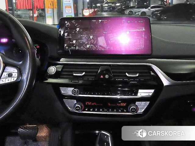 BMW 5 Series (G30) 2021 Белый из Кореи, фото 2
