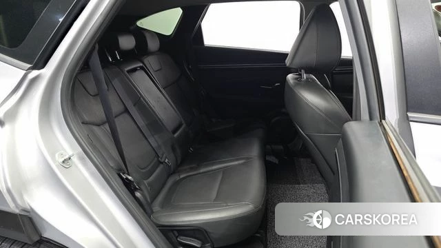 Hyundai Tucson (NX4) 2022 Серебристо-серый из Кореи, фото 2