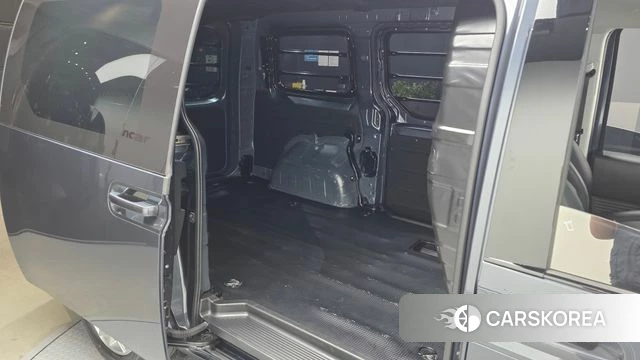 Hyundai Staria 2024 Серый из Кореи, фото 2