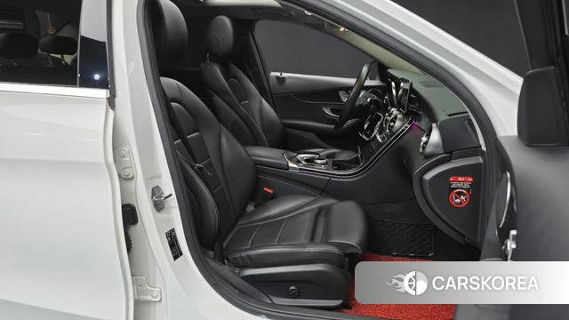 Mercedes-Benz C-Class W205 2019 Белый из Кореи, фото 2