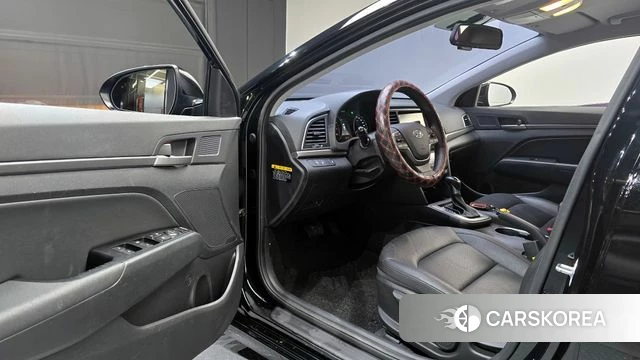 Hyundai Avante AD 2018 Черный из Кореи, фото 2