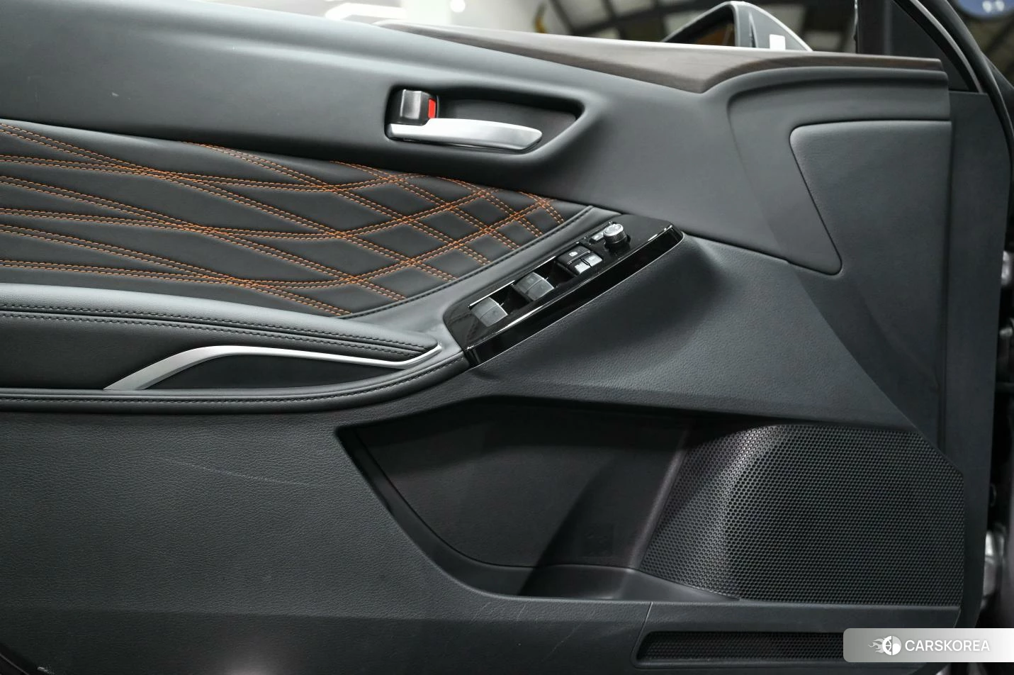 Toyota Asian dragon 2024 Серебристо-серый из Китая, фото 2