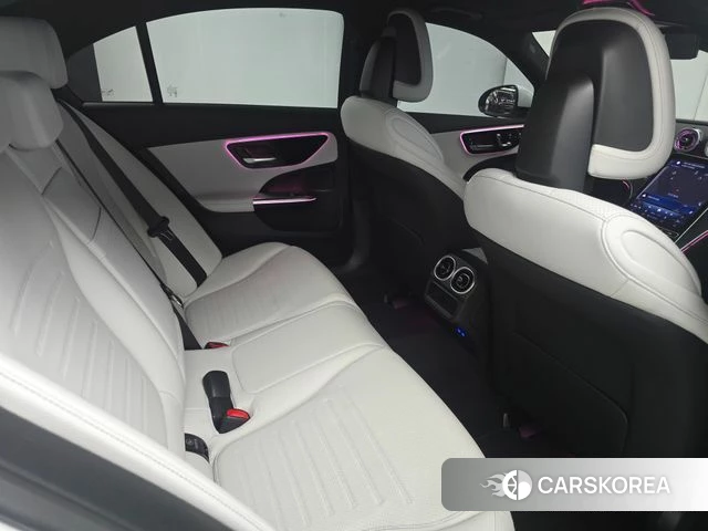 Mercedes-Benz C-Class W206 2026 Белый из Кореи, фото 2