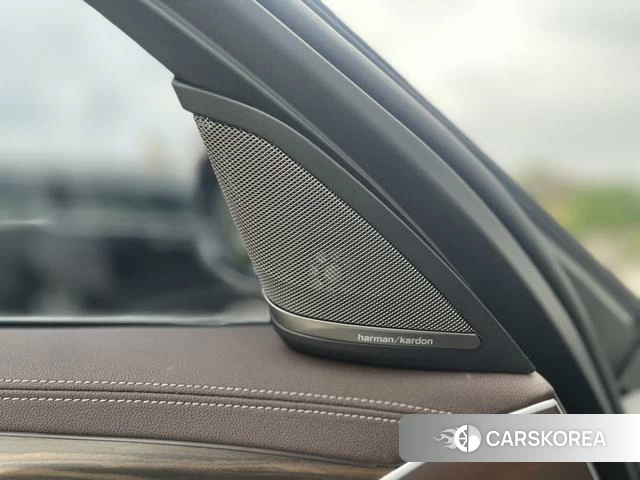 BMW 5 series 2022 Белый из Китая, фото 2