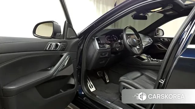 BMW X6 (G06) 2022 Черный из Кореи, фото 2