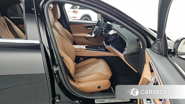 Mercedes-Benz E-Class W214 2024 Черный из Кореи, фото 2