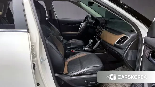 Kia Seltos 2021 Белый из Кореи, фото 2