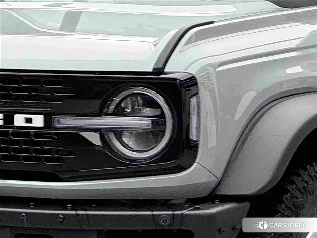 Ford Mustang 2025 Silver/gray из Китая, фото 2