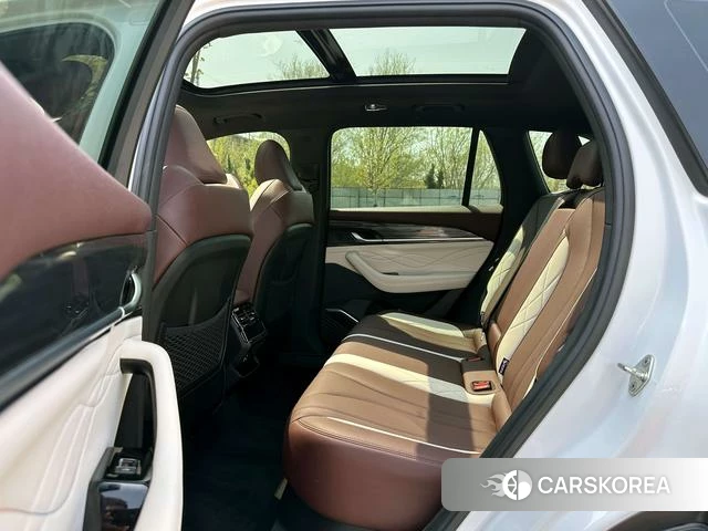 Geely Automobile Xingyue L 2025 Белый из Китая, фото 2