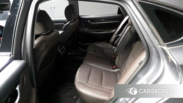 Hyundai Grandeur IG 2018 Серебристо-серый из Кореи, фото 2
