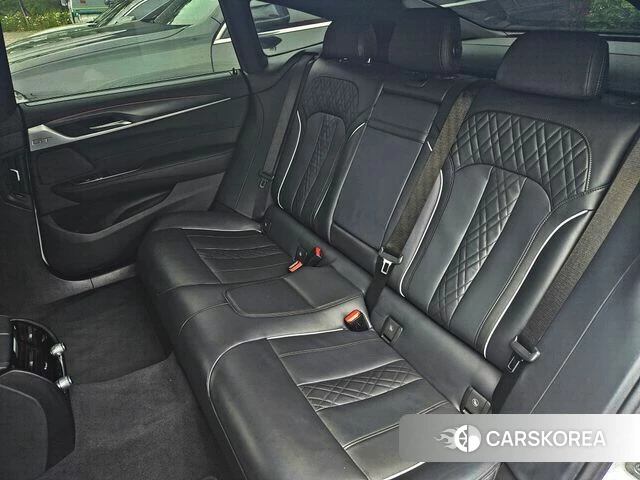 BMW 6 Series GT (G32) 2023 Белый из Кореи, фото 2