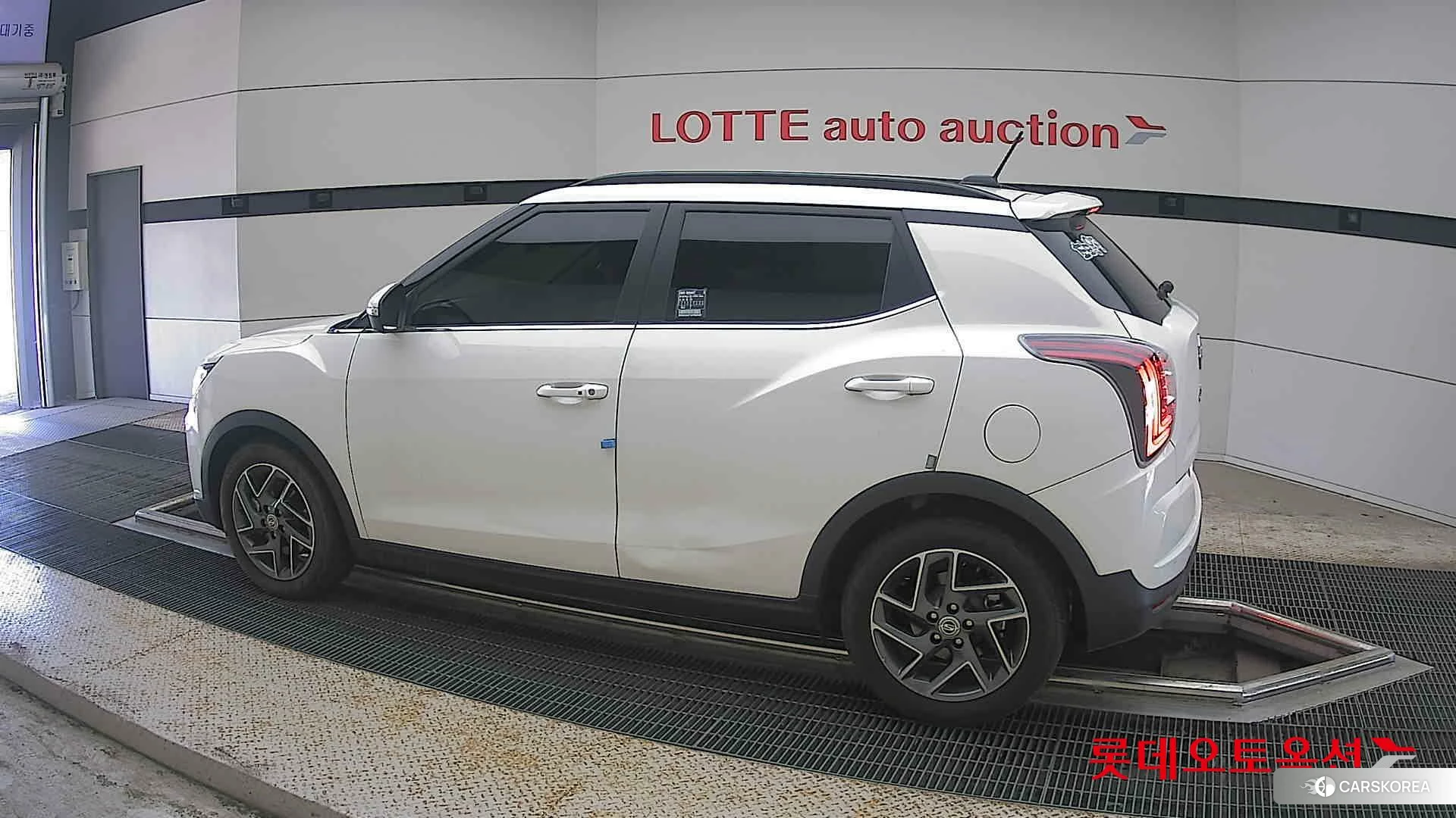 SsangYong Tivoli 2022 Grand White из Кореи, фото 2