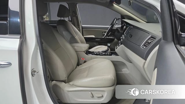 Kia The New Carnival 2018 Белый из Кореи, фото 2