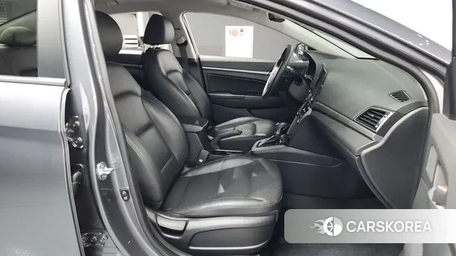 Hyundai Avante AD 2018 Серый из Кореи, фото 2