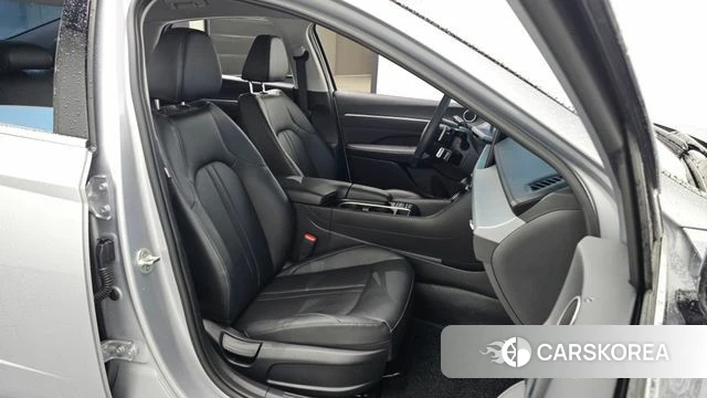 Hyundai Sonata D Edge (DN8) 2025 Серебристо-серый из Кореи, фото 2