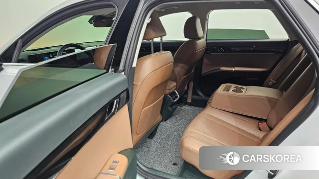 Hyundai Grandeur Hybrid (GN7) 2023 Белый из Кореи, фото 2