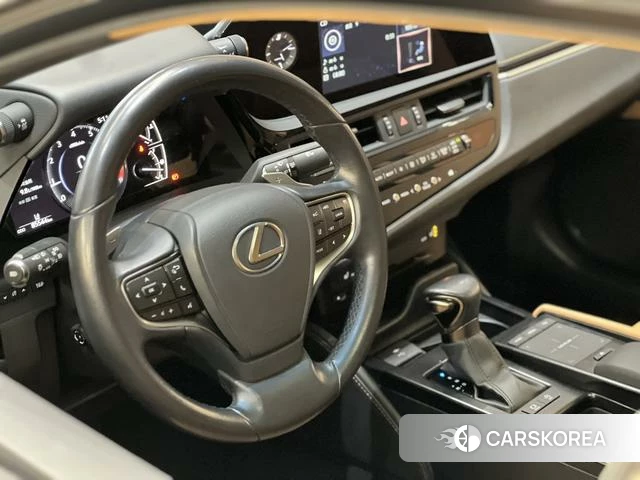 Lexus ES 2022 Белый из Китая, фото 2