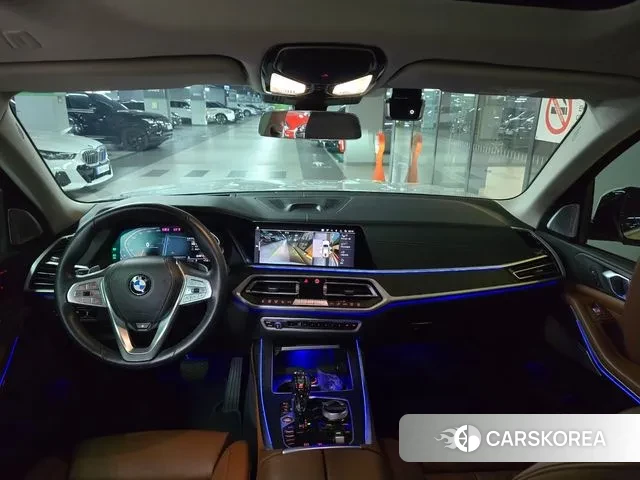 BMW X7 (G07) 2022 Белый из Кореи, фото 2