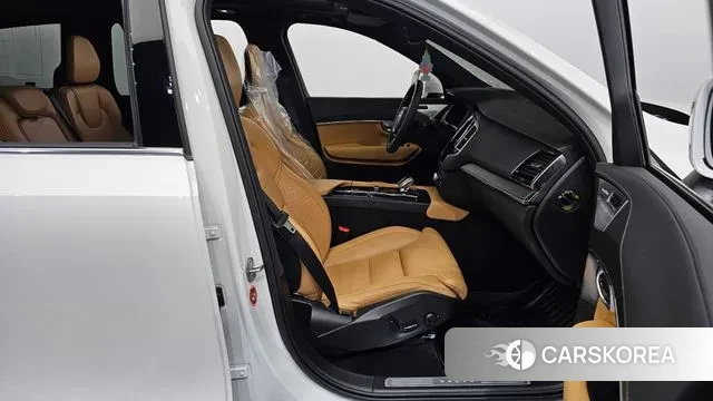 Volvo XC90 second Generation 2023 Белый из Кореи, фото 2