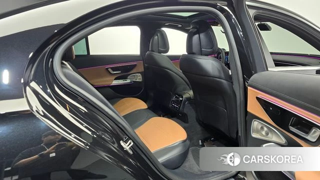 Mercedes-Benz E-Class W214 2026 Черный из Кореи, фото 2