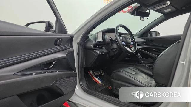 Hyundai Avante (CN7) 2021 Серебристо-серый из Кореи, фото 2