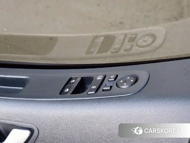 Hyundai Staria 2021 Белый из Кореи, фото 2