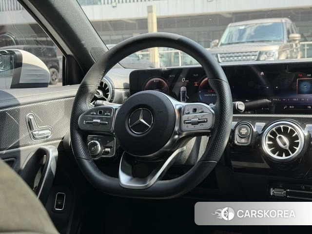 Mercedes-Benz Class A 2021 Белый из Китая, фото 2