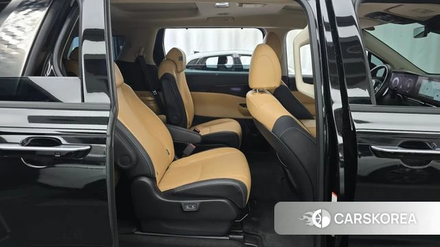 Kia Carnival 4th generation 2023 Черный из Кореи, фото 2