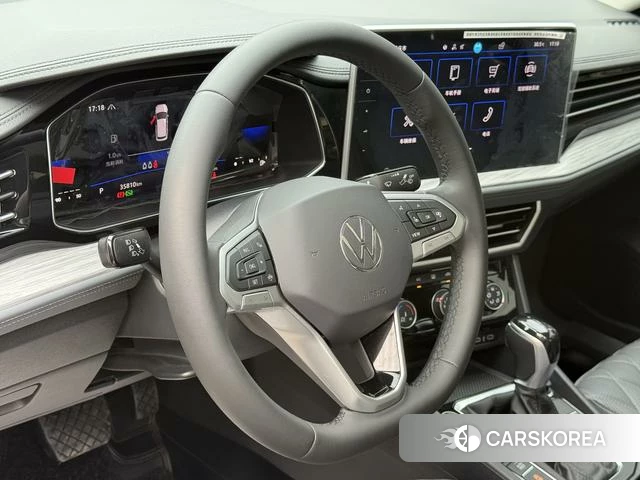 Volkswagen Sagitar 2024 Серебристо-серый из Китая, фото 2