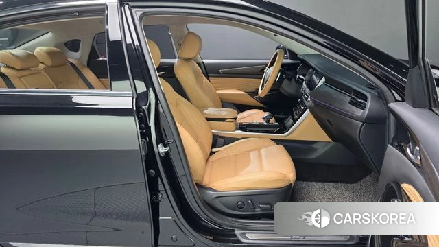 Kia K7 Premier 2020 Черный из Кореи, фото 2