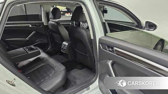 Volkswagen The New Passat 2018 Белый из Кореи, фото 2