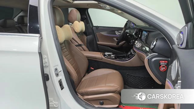 Mercedes-Benz E-Class W213 2019 Белый из Кореи, фото 2