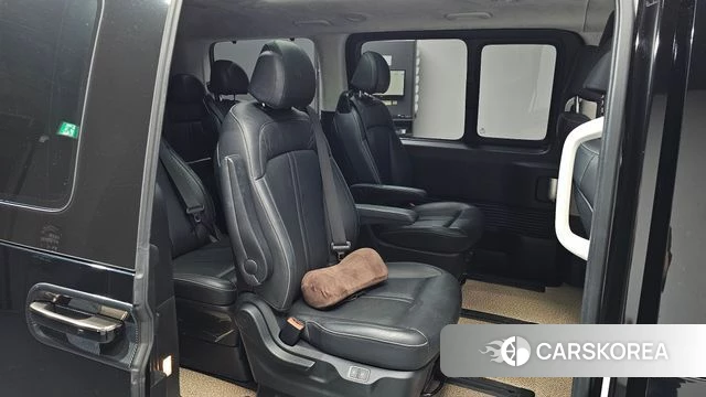 Hyundai Staria 2024 Черный из Кореи, фото 2