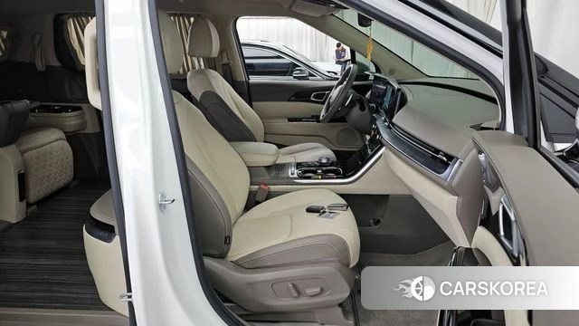 Kia Carnival 4th generation 2023 Белый из Кореи, фото 2
