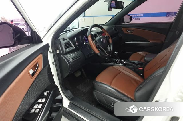 Ssangyong Tivoli Armor 2018 Белый двухцветный из Кореи, фото 2