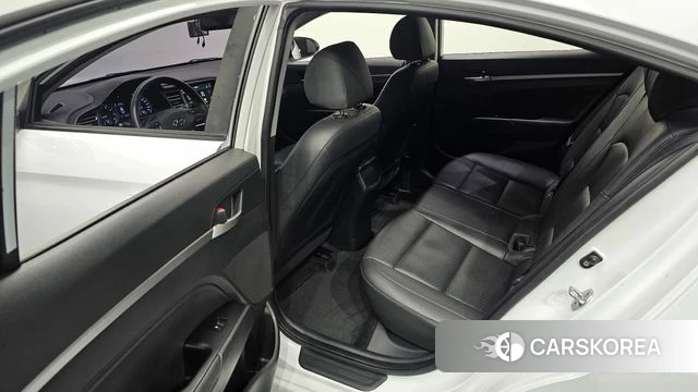 Hyundai The New Avante AD 2018 Белый из Кореи, фото 2