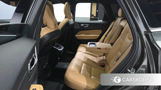 Volvo XC60 second Generation 2018 Песочный из Кореи, фото 2