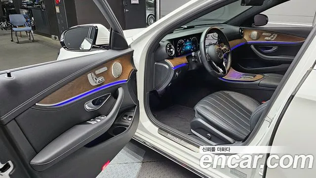 Mercedes-Benz E-Class W213 2022 Белый из Кореи, фото 2