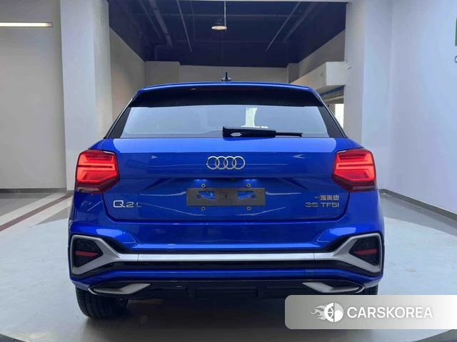 Audi Q2L 2021 Синий из Китая, фото 2