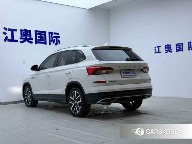 Skoda Komick 2022 Белый из Китая, фото 2