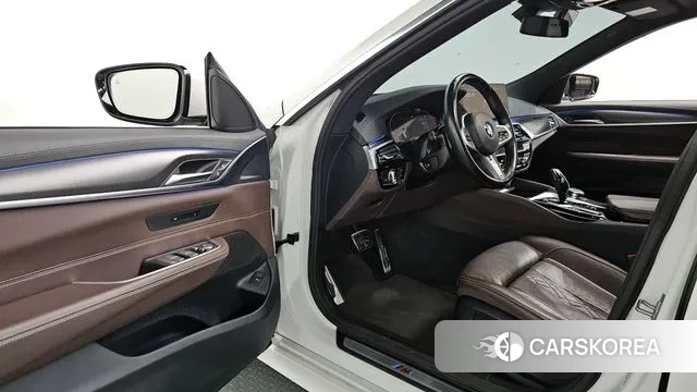 BMW 6 Series GT (G32) 2023 Белый из Кореи, фото 2