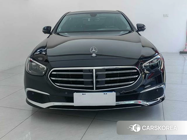 Mercedes-Benz E-class 2022 Черный из Китая, фото 2