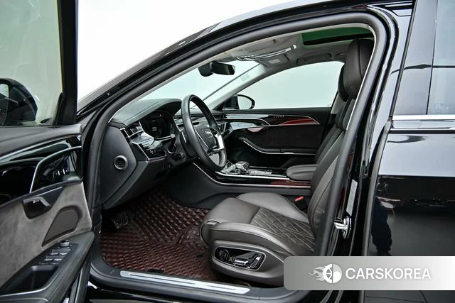 Audi A8 PHEV 2022 Черный из Китая, фото 2
