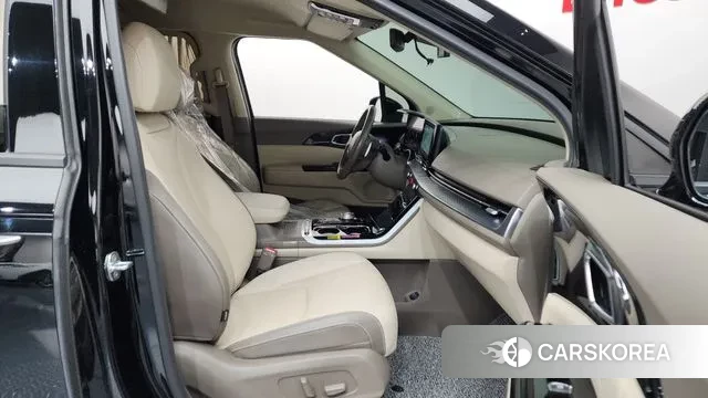 Kia Carnival 4th generation 2022 Черный из Кореи, фото 2