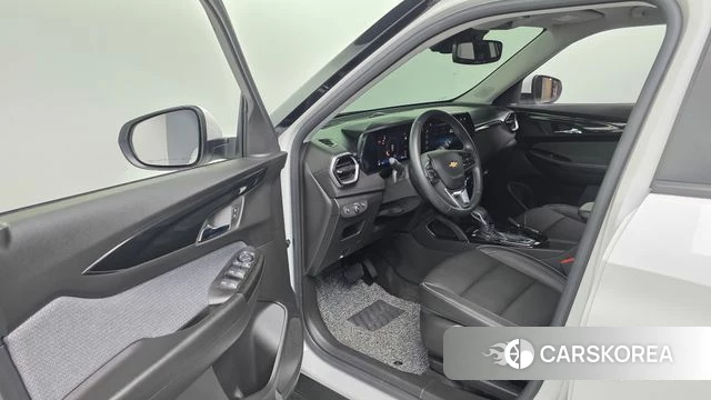 Chevrolet (GM Daewoo) The New Trail Blazer 2023 Белый из Кореи, фото 2