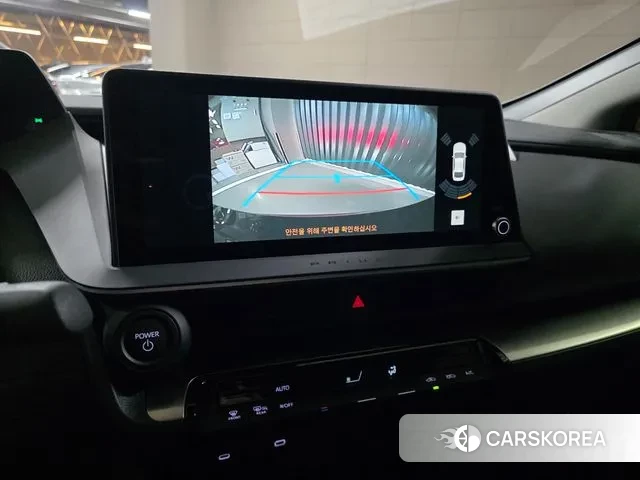 Toyota Prius 5th Generation 2024 Красный из Кореи, фото 2