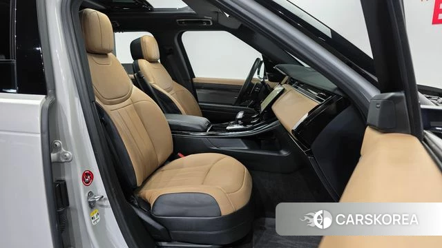 Land Rover Range Rover Sport 3rd Generation 2023 Серебристо-серый из Кореи, фото 2