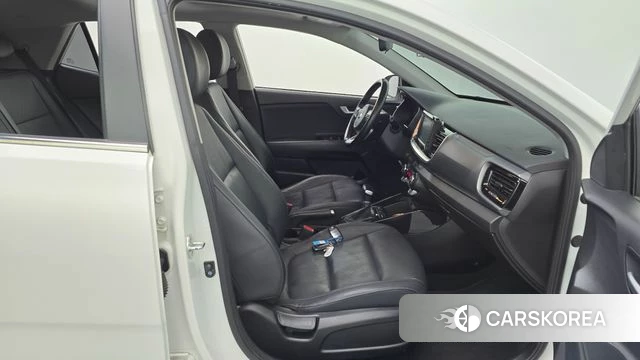 Kia Stonic 2019 Белый из Кореи, фото 2